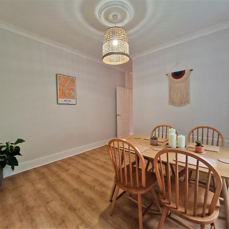 Lovely Seafront Apartment With Garden Swansea Exterior photo